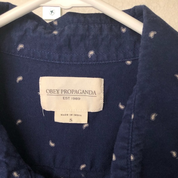 Obey Propaganda Men’s Paisley Button Up Shirt - Picture 3 of 4